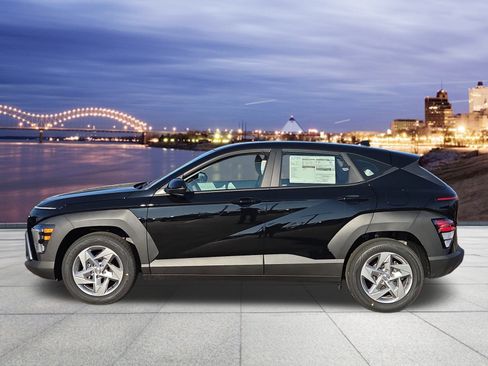 New 2026 Hyundai Kona SE image 2