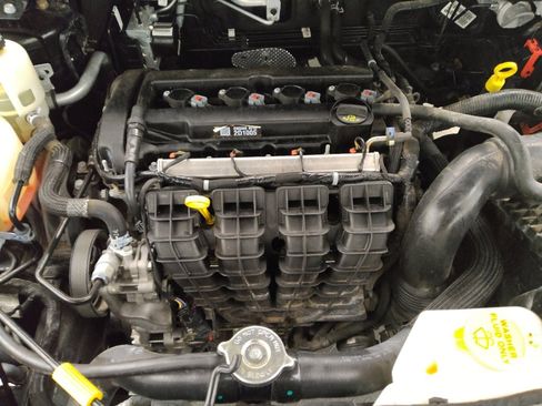Used 2020 Dodge Journey SE w/ Blacktop Package FWD image 30