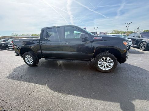 Used 2025 Chevrolet Silverado 1500 Custom Trail Boss image 2