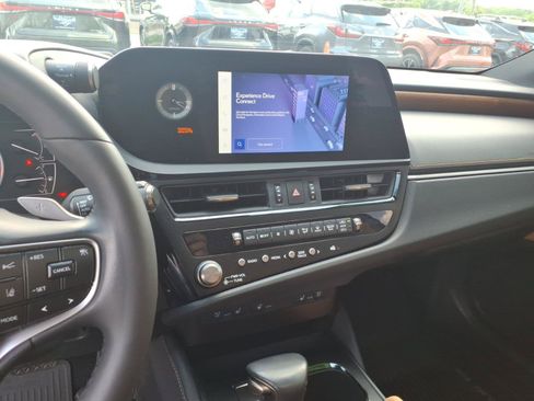 Certified 2025 Lexus ES 350 w/ Premium Package FWD image 11