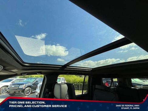 New 2026 GMC Yukon XL Denali w/ Denali Reserve Package AWD/4WD image 36