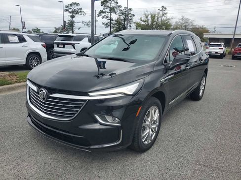 Used 2023 Buick Enclave Essence w/ Experience Buick Package image 1