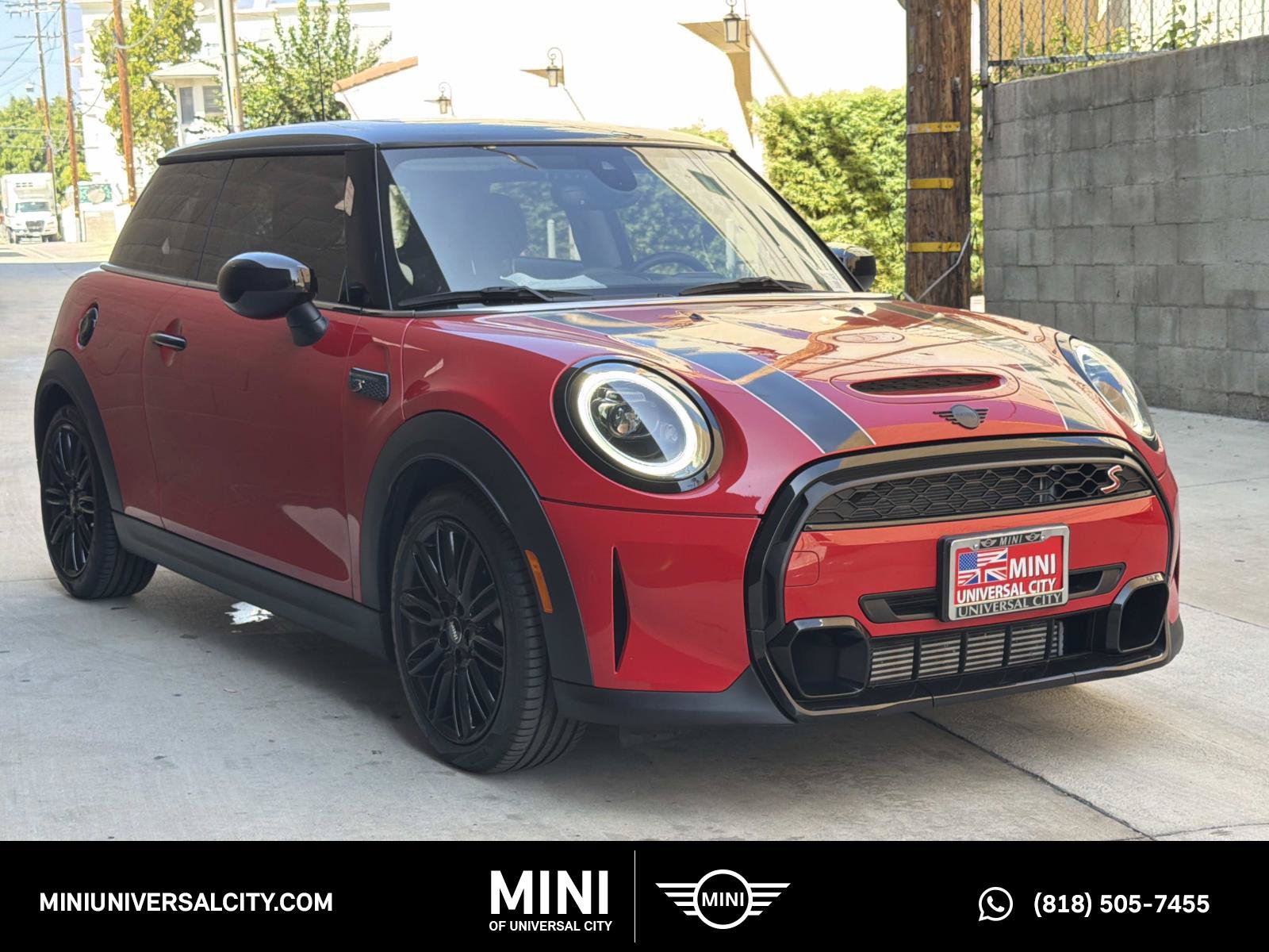 Used 2024 MINI Cooper S FWD image 1