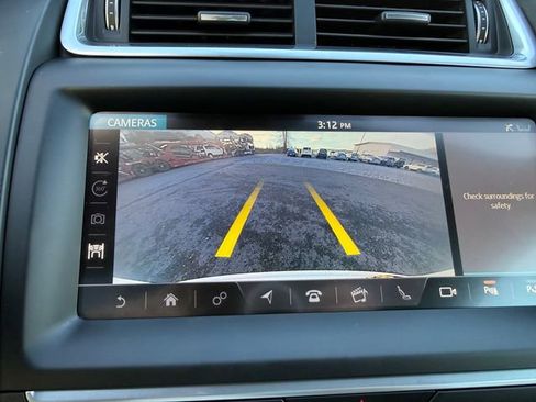 Used 2020 Jaguar E-PACE R-Dynamic SE image 29