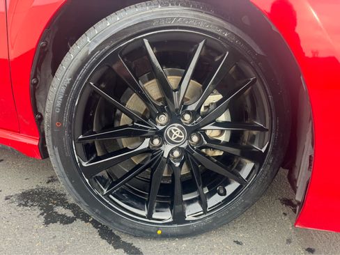 Used 2021 Toyota Camry XSE image 8