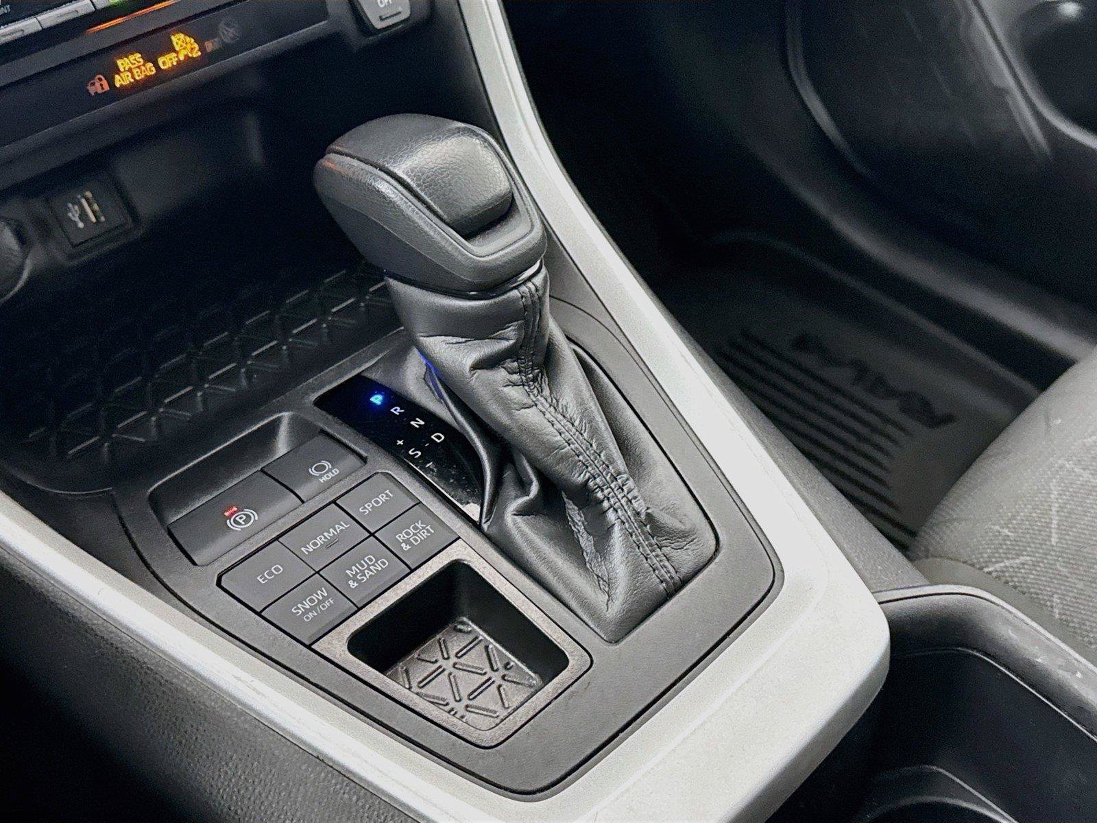 Certified 2025 Toyota RAV4 XLE AWD/4WD image 25