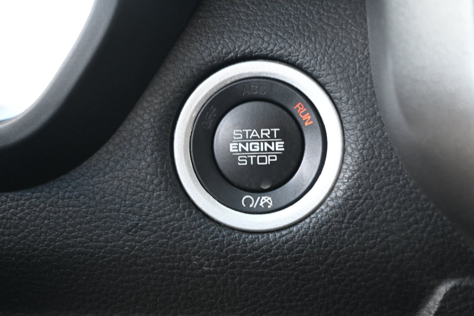 Used 2024 RAM 1500 Laramie RWD image 16
