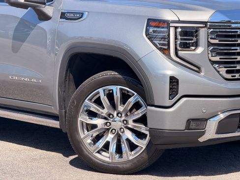 Used 2024 GMC Sierra 1500 Denali w/ Denali Reserve Package AWD/4WD image 3