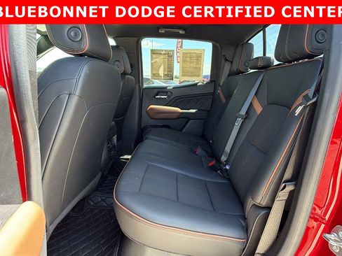 Used 2024 GMC Canyon AT4 w/ Technology Package AWD/4WD image 15