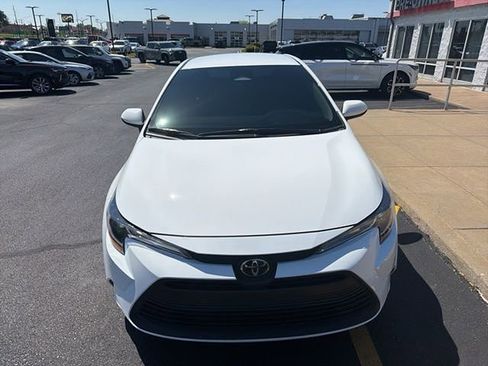 Certified 2026 Toyota Corolla LE w/ LE Premium Package image 5
