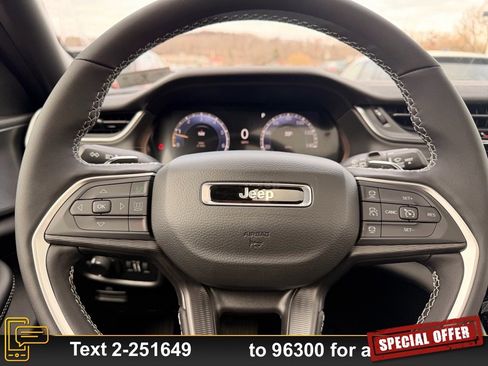 New 2025 Jeep Grand Cherokee Laredo X image 12