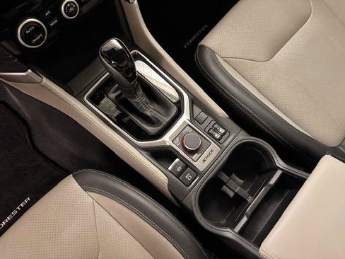 Used 2023 Subaru Forester Limited AWD/4WD image 8
