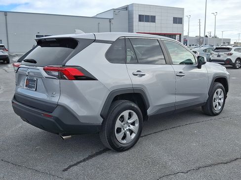 Certified 2022 Toyota RAV4 LE image 7