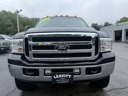 Used 2006 Ford F350 Lariat AWD/4WD image 3