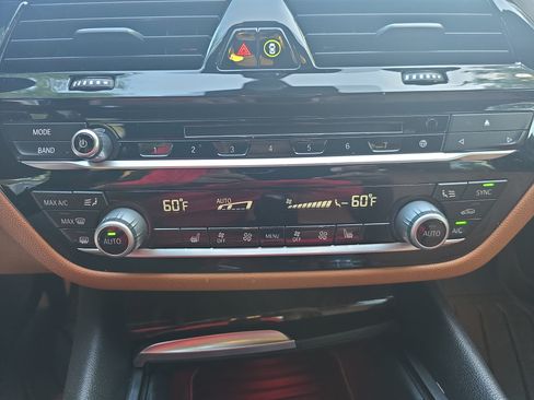 Used 2018 BMW 540i RWD image 20
