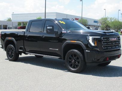 Used 2025 GMC Sierra 2500 AT4 w/ AT4 Premium Plus Package