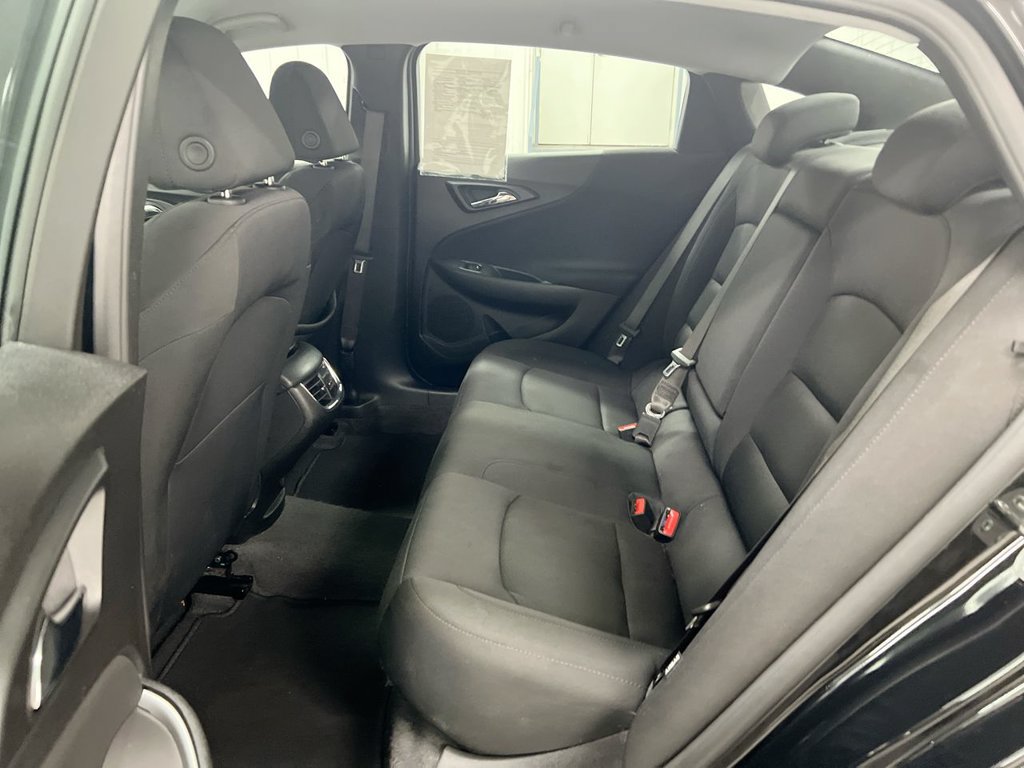Used 2025 Chevrolet Malibu LT FWD image 22