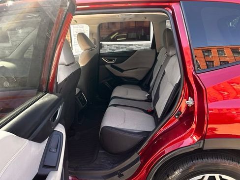 Used 2023 Subaru Forester Premium AWD/4WD image 16