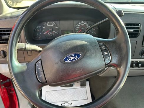 Used 2006 Ford F250 XL image 11