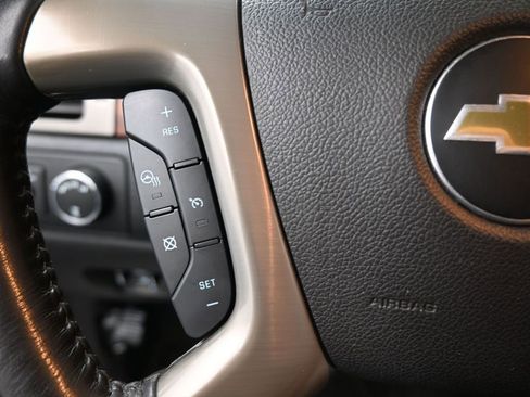 Used 2013 Chevrolet Avalanche LTZ image 28