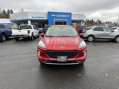 Used 2020 Ford Escape Titanium image 8