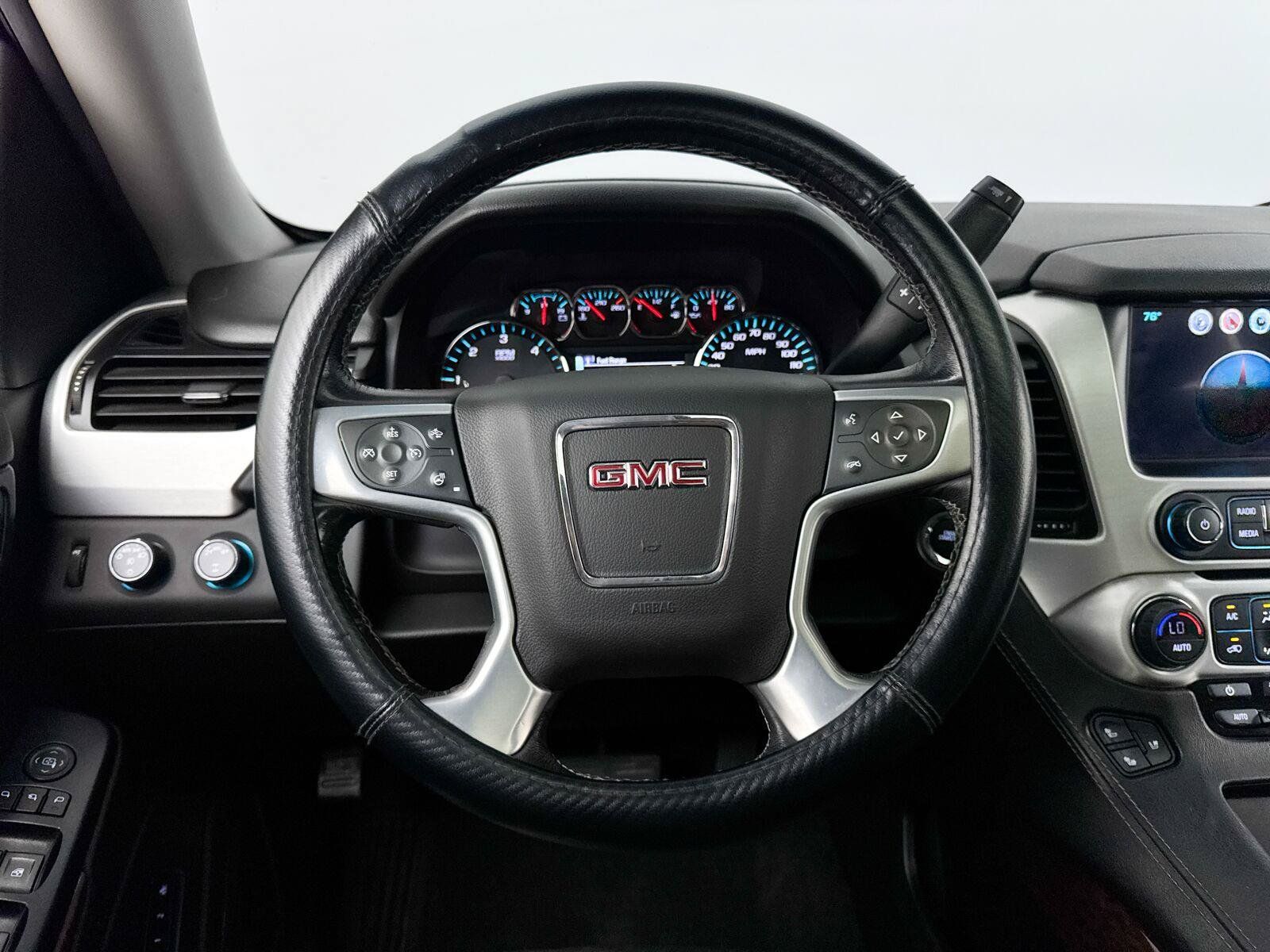 Used 2018 GMC Yukon SLT AWD/4WD image 30