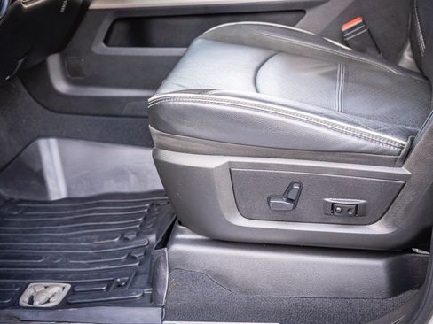 Used 2019 RAM 3500 Laramie image 14