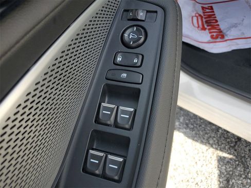 Certified 2025 Acura MDX FWD image 21