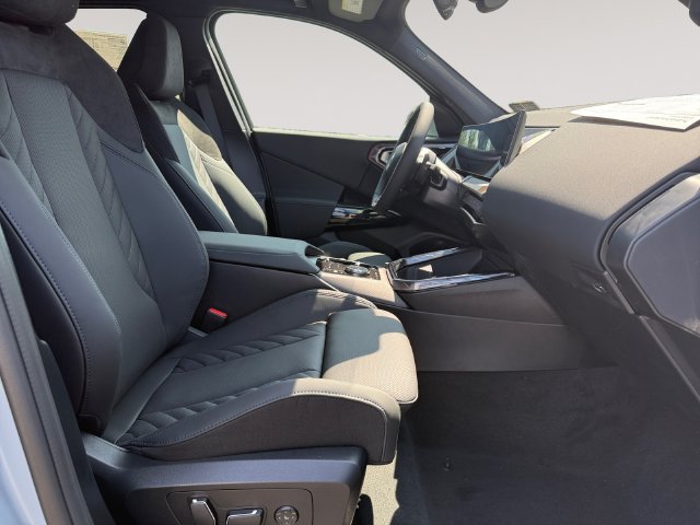 New 2026 BMW X3 xDrive30i w/ Premium Package AWD/4WD image 15
