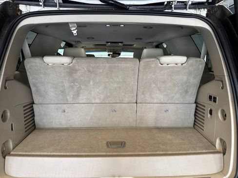 Used 2015 Cadillac Escalade Luxury AWD/4WD image 26