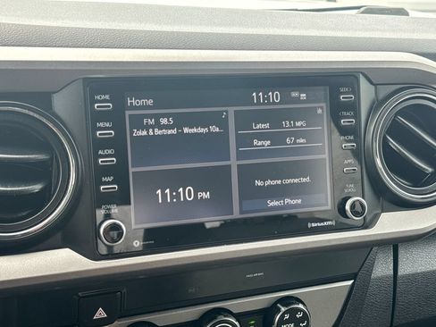 Used 2020 Toyota Tacoma SR5 AWD/4WD image 22
