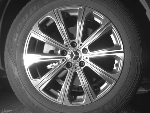 Used 2024 Mercedes-Benz GLC 300 image 13