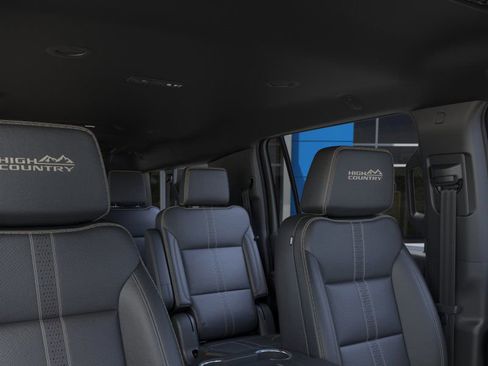 New 2026 Chevrolet Suburban High Country image 31