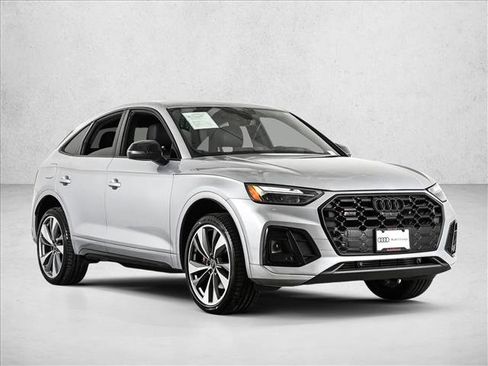 Used 2023 Audi SQ5 Premium Plus w/ Premium Plus Package AWD/4WD image 3