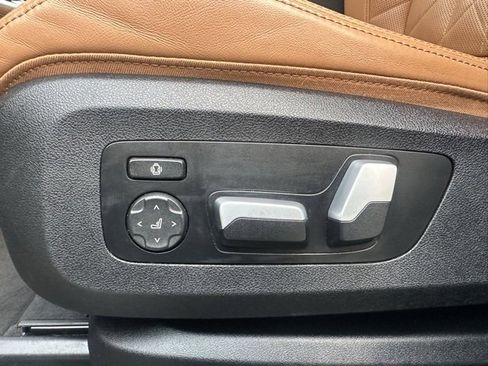 Used 2023 BMW X5 xDrive45e image 19