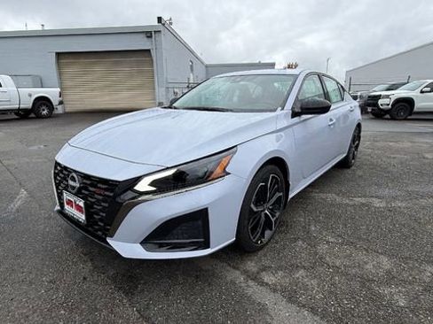 New 2025 Nissan Altima 2.5 SR w/ SR Premium Package image 1