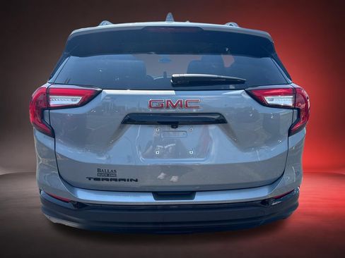 Certified 2023 GMC Terrain SLE w/ Driver Convenience Package FWD image 5