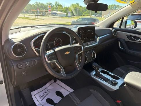 Used 2025 Chevrolet Blazer LT w/ Driver Confidence Package FWD image 21