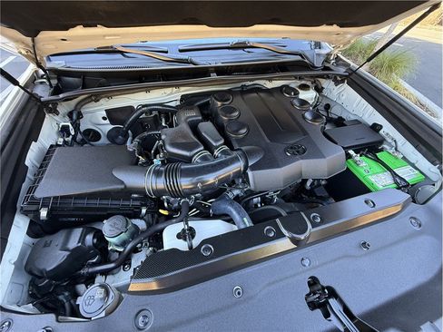 Used 2016 Toyota 4Runner Limited AWD/4WD image 25