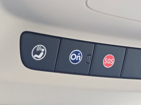 Used 2021 Buick Envision Essence image 38