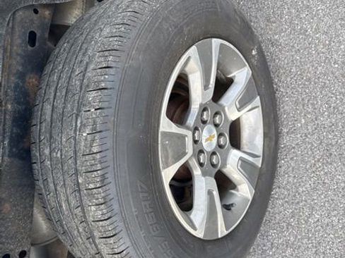 Used 2018 Chevrolet Colorado Z71 AWD/4WD image 9