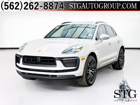 Used 2023 Porsche Macan AWD/4WD image 1