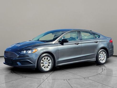 Certified 2018 Ford Fusion S image 2