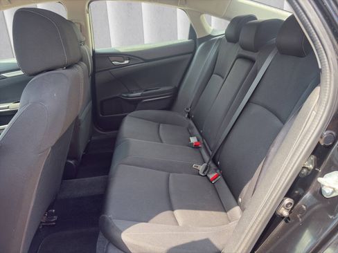 Used 2018 Honda Civic EX image 19