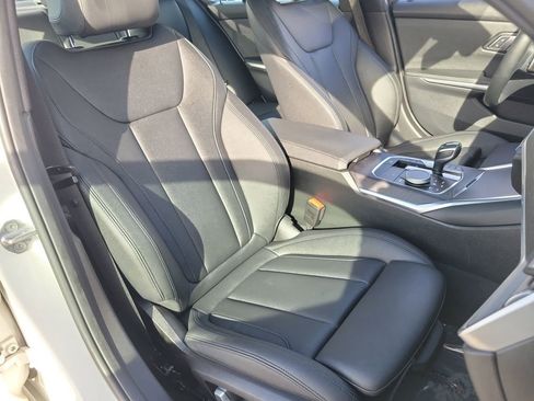 Used 2021 BMW 330i Sedan w/ Premium Package image 20