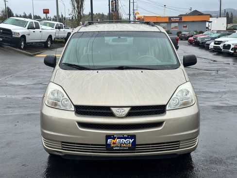 Used 2005 Toyota Sienna CE FWD image 2