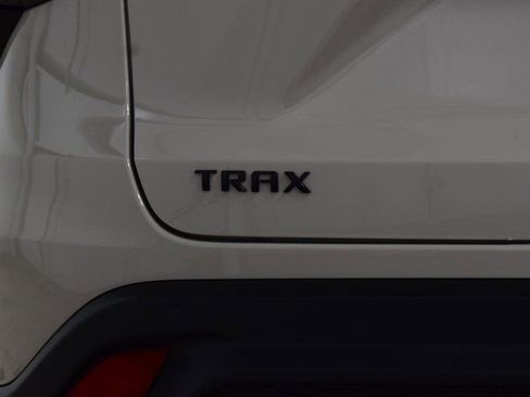 New 2026 Chevrolet Trax RS w/ Sunroof Package image 23