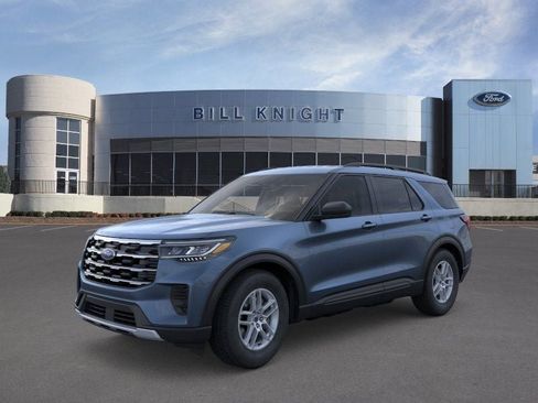 New 2026 Ford Explorer Active RWD image 2
