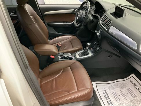 Used 2016 Audi Q3 2.0T Premium Plus w/ Technology Package image 7