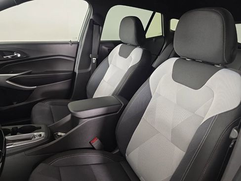 New 2026 Chevrolet Trax RS w/ Driver Confidence Package image 15